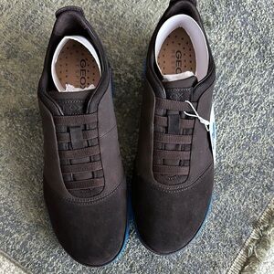 Geox Brown Sneakers with Elastic Lacing and Suede Finish